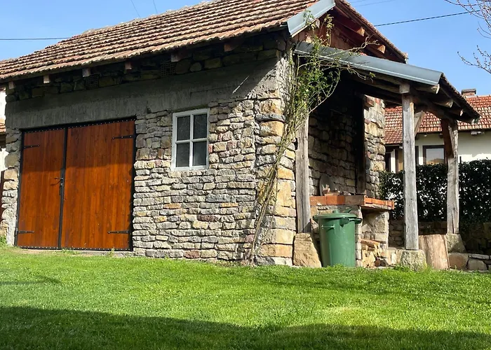 Kuca Mitica ピロト