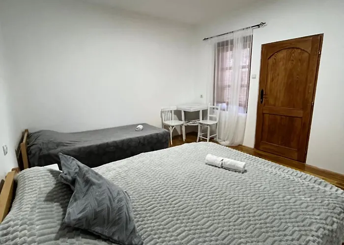 Kuca Mitica 別荘 *